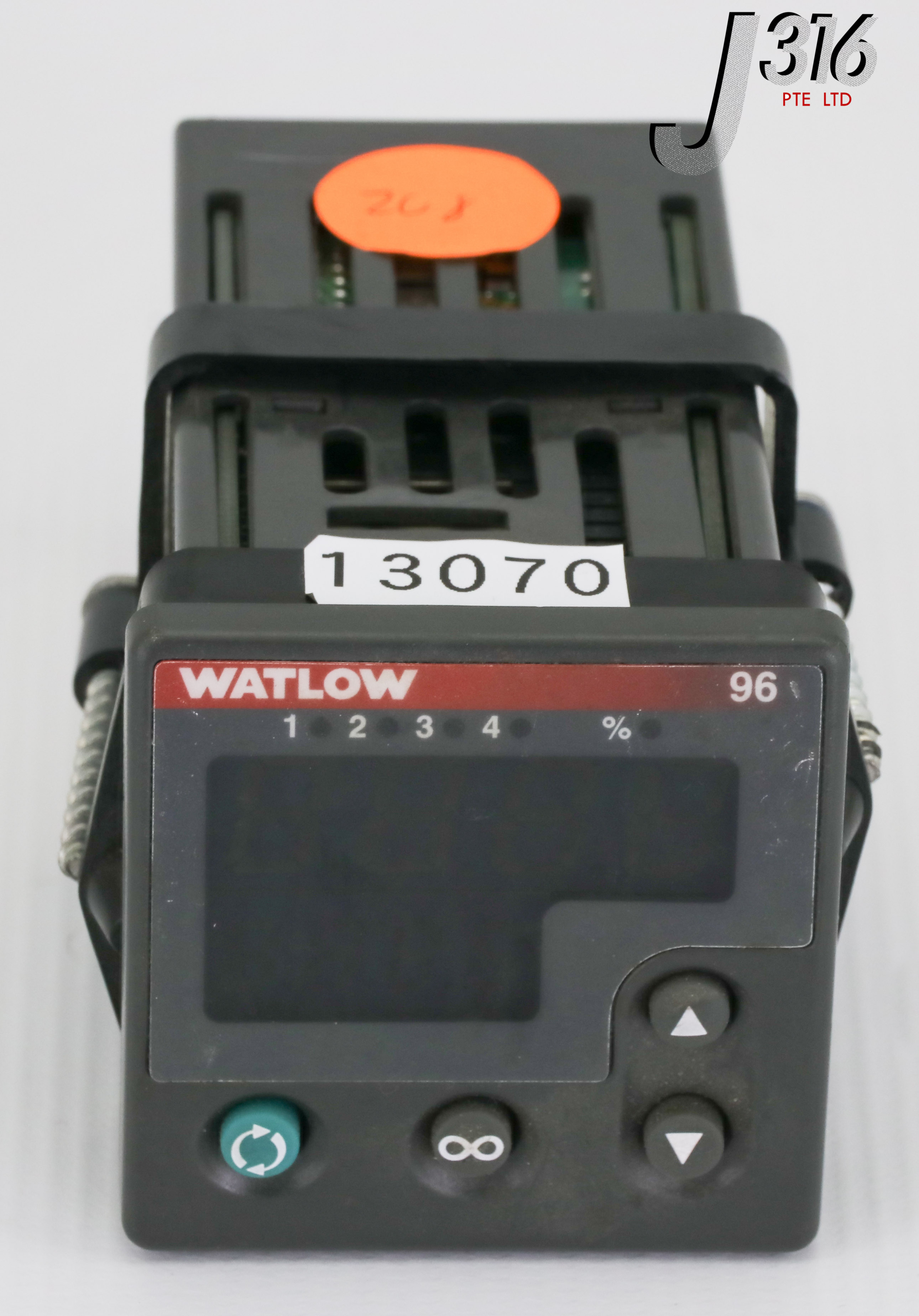 13070 WATLOW TEMPERATURE CONTROLLER 96B0 CDDR 00RG J316Gallery 13070 watlow temperature controller 96b0 cddr 00rg j316gallery
